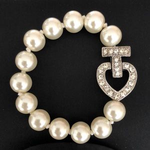 Faux Pearl Bracelet Hinged Rhinestone Heart Magnetic Clasp Large Statement